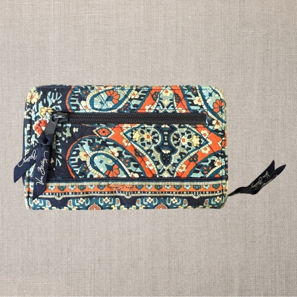 VERA BRADLEY Marrakesh Zip Around Bi Fold Wallet - Picture 2 of 10
